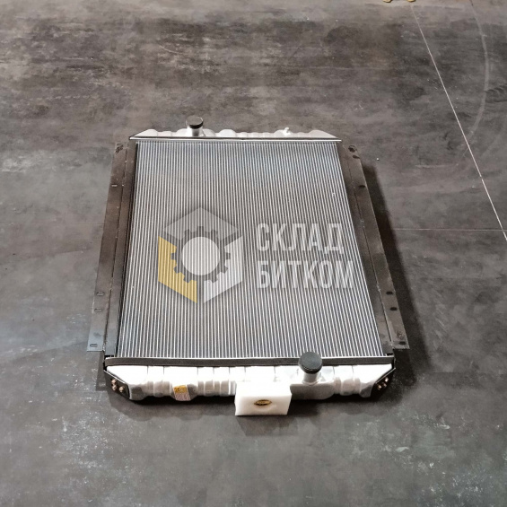 Радиатор водяной Komatsu 207-03-71110